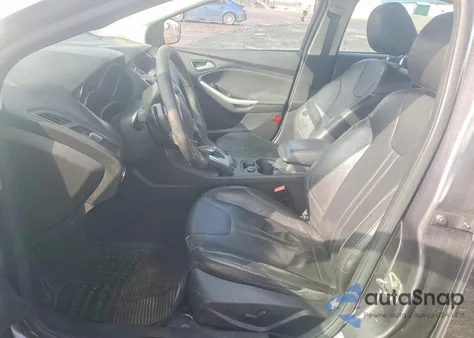 2013 Ford Focus Se z USA, uszkodzony, nr VIN 1FADP3F22DL130556